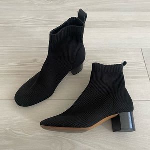 Everlane Glove Boot (Size 5.5)